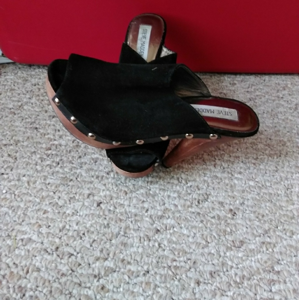 Black Steve Madden peep toe clogs
